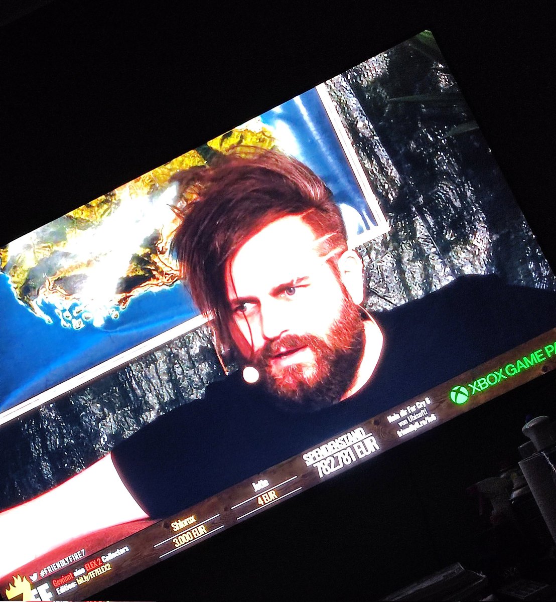 jeycee_fun's tweet photo. Also bei der geilen Frisur möchte ich die 2 Millionen gar nicht erreichen😆
#FriendlyFire7 https://t.co/MLQMKKUlvy