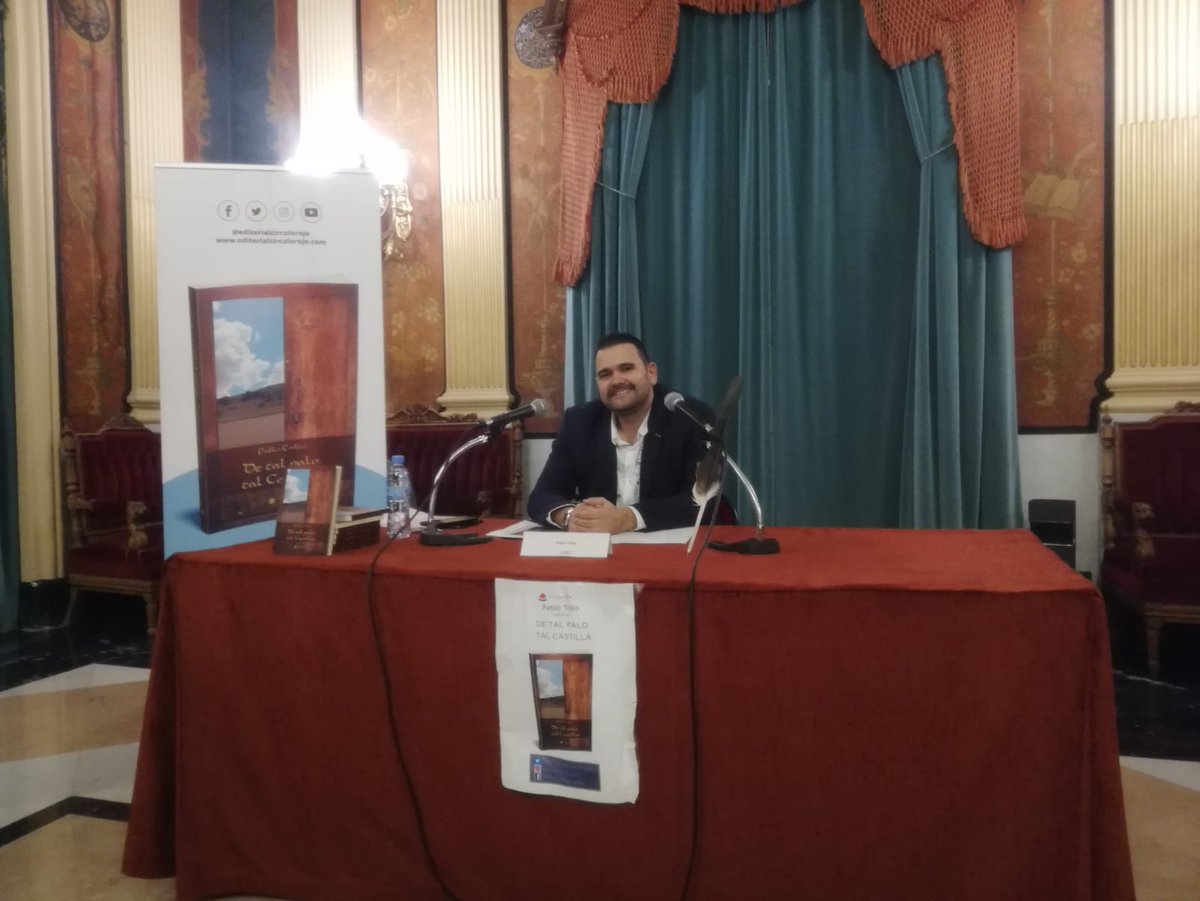 TalCastilla's tweet photo. Feliz en la presentación de @TalCastilla en el @TeatroPrincipal de Burgos https://t.co/jJxKz9RX0N