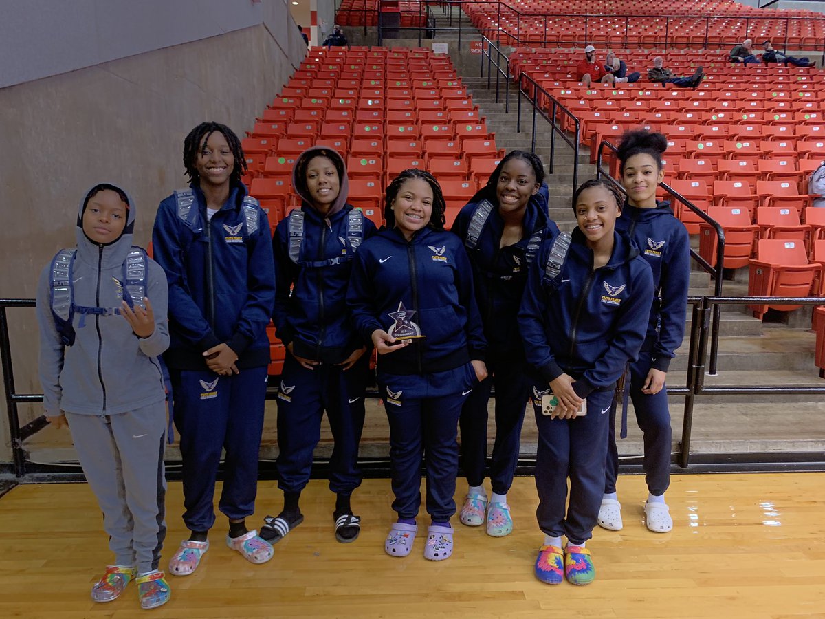jourdanjones24's tweet photo. Went 2-2 in the #CowtownClassic &amp; got All Tourney Team ! Back to work on Monday 💛. @coach_jones13 @COACHTUCKER3 @CoachBernstine @ffa_GirlsBBall https://t.co/AzDGNRpDu1