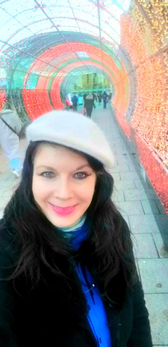 Bono66020372's tweet photo. In the #TunnelofLight #Norwich #loving these #LEDLights #WarmColours #ColourmeBeautiful #CilourTherapy #HealingColours #Christmas #Christmas2021 #ChristmasAgain #LorraineWard #Norfolk #hats #InthePink #BrightPubkLipstick #FormerToplessModel #Titbits #MatureModel #VintageModel lol https://t.co/spoeafm0lZ