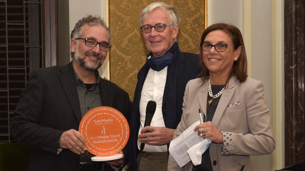 Stefano Epifani (@stefanoepifani) on Twitter photo Onorato e felice di aver ritirato a nome della Fondazione <a href="/DigiTInst/">Fondazione per la Sostenibilità Digitale</a> dall’amico Derrick de Kerckhove e dalla inarrestabile Maria Pia Rossignaud l’importante riconoscimento #NostalgiaDiFuturo nella sezione #sostenibilità dell’Osservatorio <a href="/TuttiMedia/">OTM</a>! Stimolo a fare ancora di più! Onorato e felice di aver ritirato a nome della Fondazione <a href="/DigiTInst/">Fondazione per la Sostenibilità Digitale</a> dall’amico Derrick de Kerckhove e dalla inarrestabile Maria Pia Rossignaud l’importante riconoscimento #NostalgiaDiFuturo nella sezione #sostenibilità dell’Osservatorio <a href="/TuttiMedia/">OTM</a>! Stimolo a fare ancora di più!