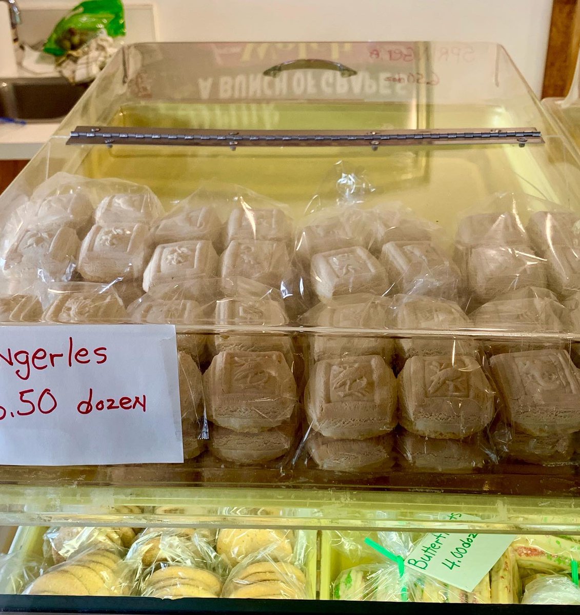 allancarpenter's tweet photo. Important news for German-Americans and all lovers of anise: Springerles have arrived at Sontheimer’s. As the lady at Sontheimer’s said to us, “They’re pizzelles for Germans”. Es ist lecker! #springerle #germany #baking #cookies https://t.co/z2Hytcewby