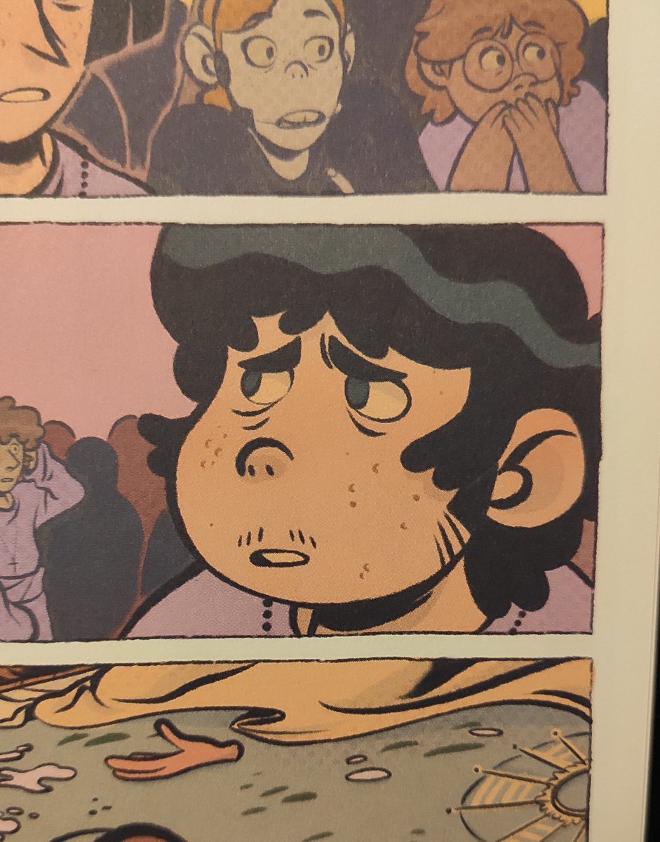 I bought a graphic novel today and the main character reminds me so much of Steven Universe I can't- 
