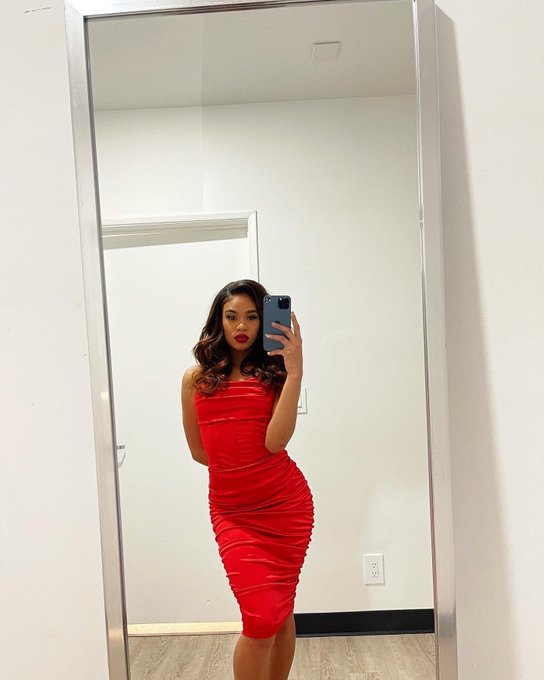 Yours truly 💋   https://t.co/001TTUBdJG https://t.co/9fASGsHgiE<a href="/tag/happybirthdaytome"class="tags"><span>#happybirthdaytome</span></a>