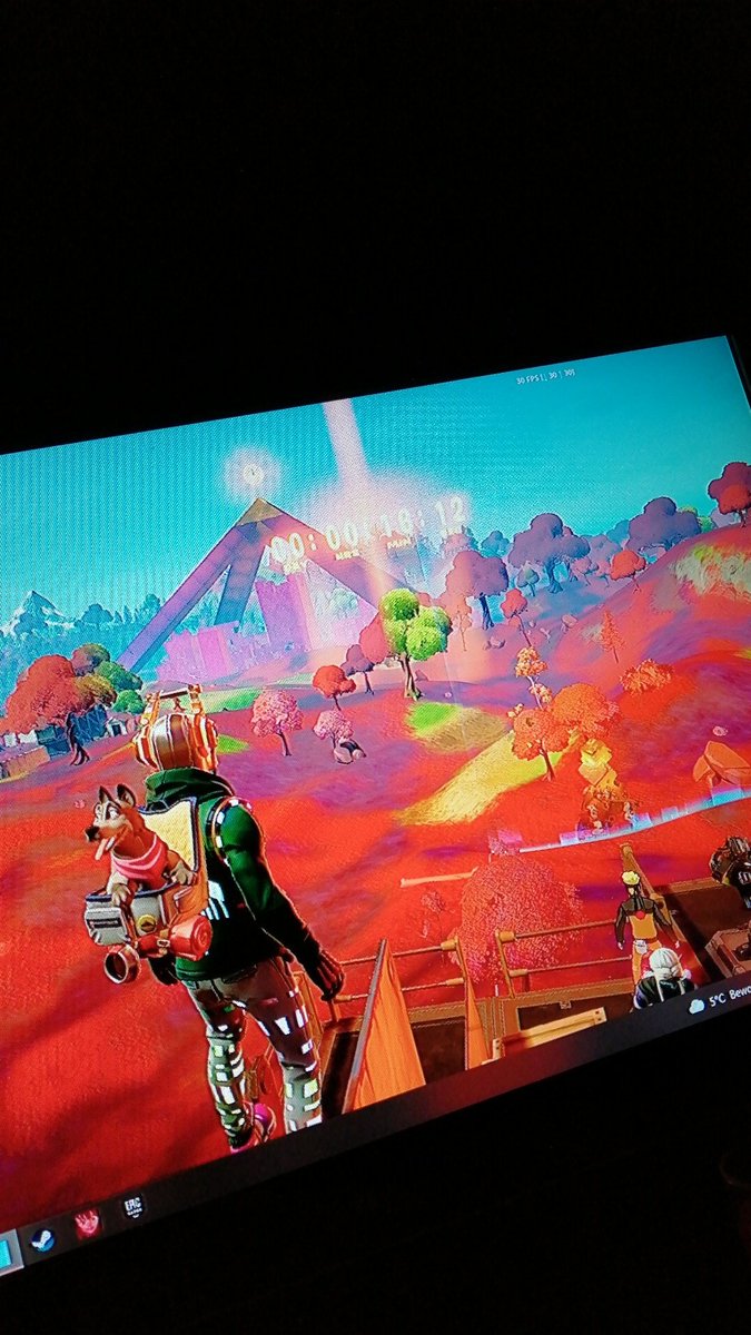 Axelblom7's tweet photo. @FortniteGame I'm in https://t.co/yJKQ3s015j