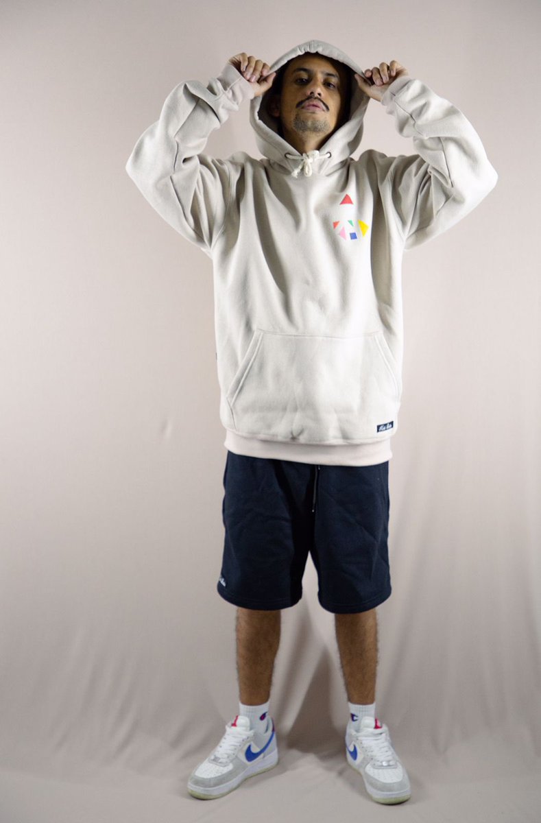 kickboton's tweet photo. Nuevo hoodie edición Instruméntales Vol. 3 @ruztosoy algodón premium 320 grs, manufactura 100% colombiana, unidades limitadas, más info de compra y envío comunícate a nuestra línea de atención  3123517399 
Fotos por: @mateomorenoolave https://t.co/Avj58y4qj3