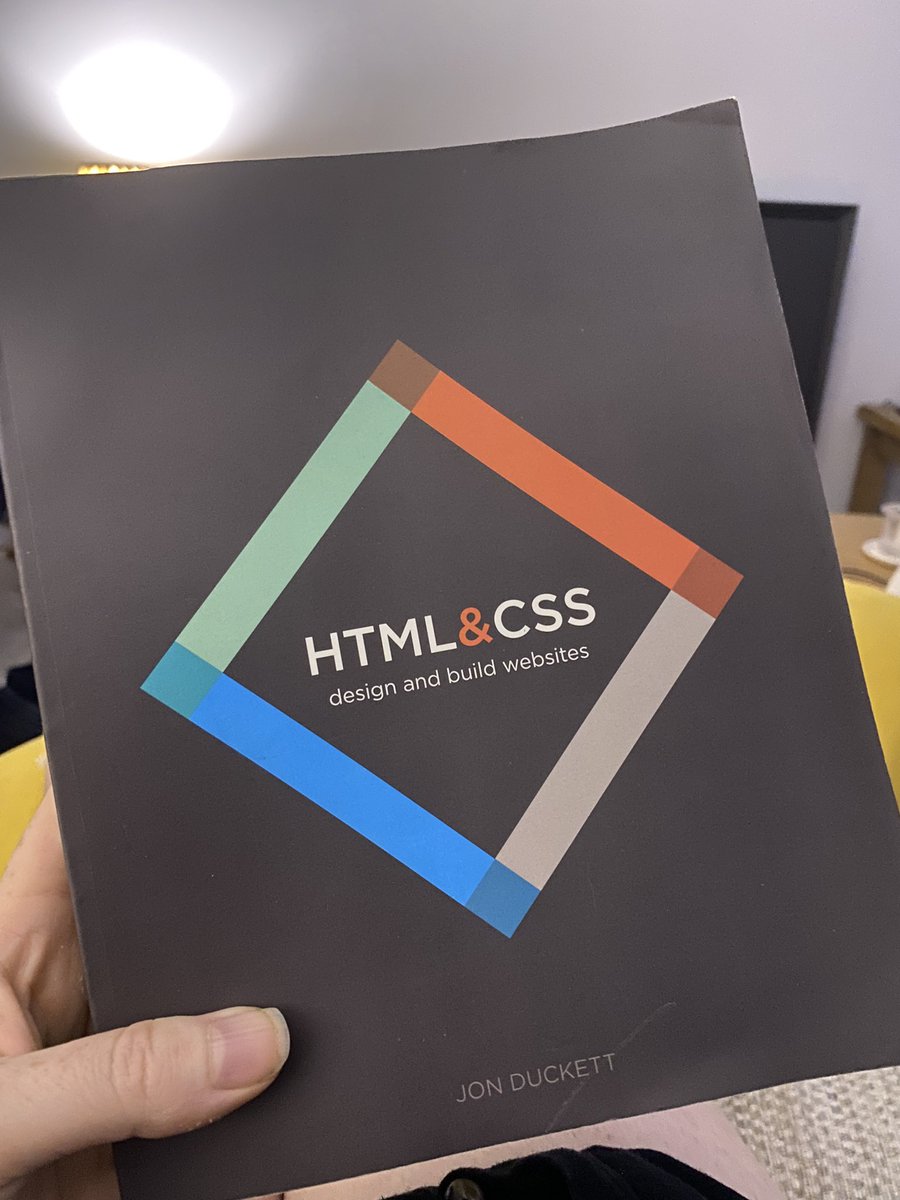 thismumcancode's tweet image. I know you can find everything about HTML & CSS online but I love having a book to hand. Can’t wait to get my new office organised now. #aspiringsoftwaredeveloper