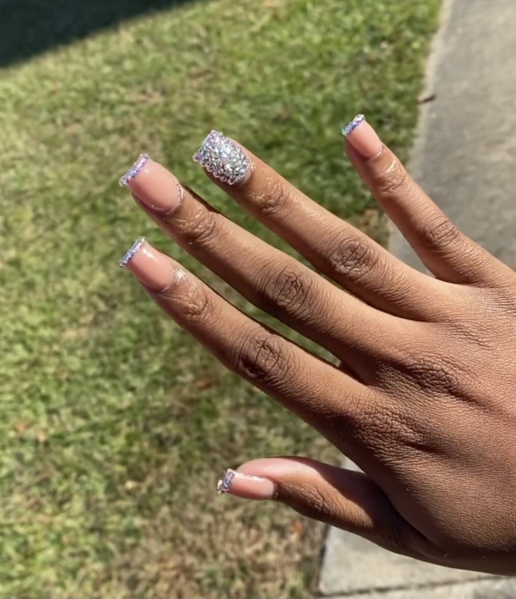 yanathevirgo's tweet photo. hey y’allllllll. im a beginner nail tech located near atl &amp; looking to build clientele :) pls rt my next client could be on your tl 😘😘
@yanathevirgo on ig https://t.co/EHXTWnriaf