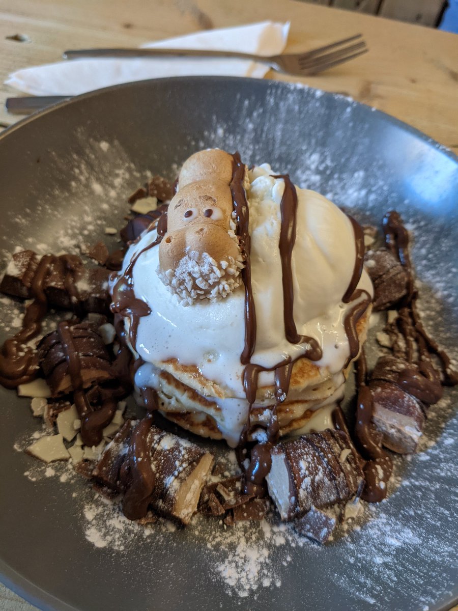kel_bw's tweet photo. Saturday; sun, sea, sand and..... Kinder pancakes 🙂 https://t.co/AJgZXzPXXD