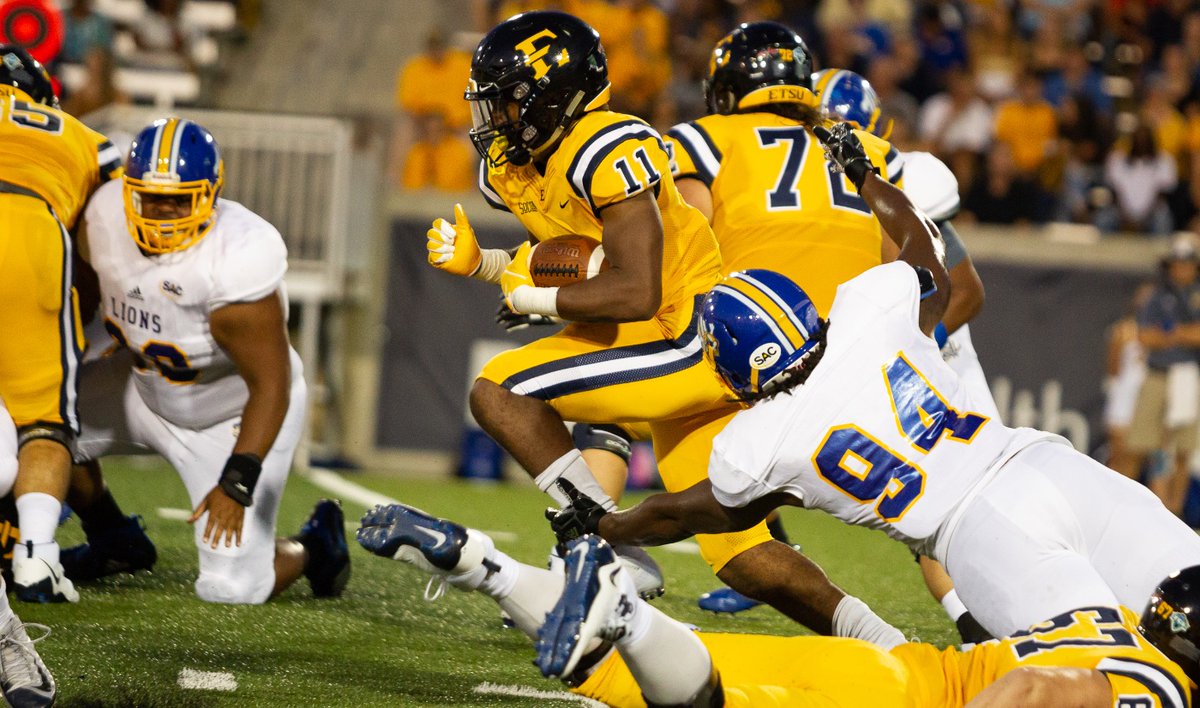 KeenanPierce1's tweet photo. Blessed to receive an offer from Mars Hill University! @KBHolyman  @coachBGentry https://t.co/639b8GaKx2
