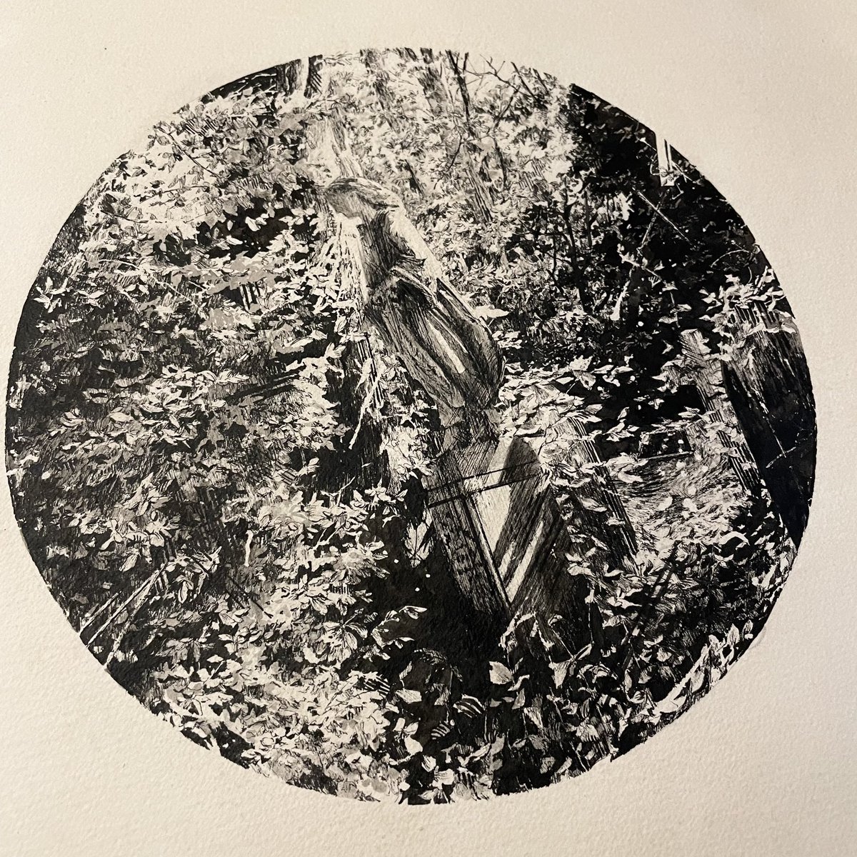 FujikoRose's tweet photo. This is a piece I’ve wanted to draw for a long time, it was a moment in Highgate cemetery that really stayed with me.
This is another of one of the twelve new pieces I’ve made for my solo show next week.
It starts on Tuesday 7th and runs till the 17th at JC gallery, Mayfair. https://t.co/7MvZgYpjKd