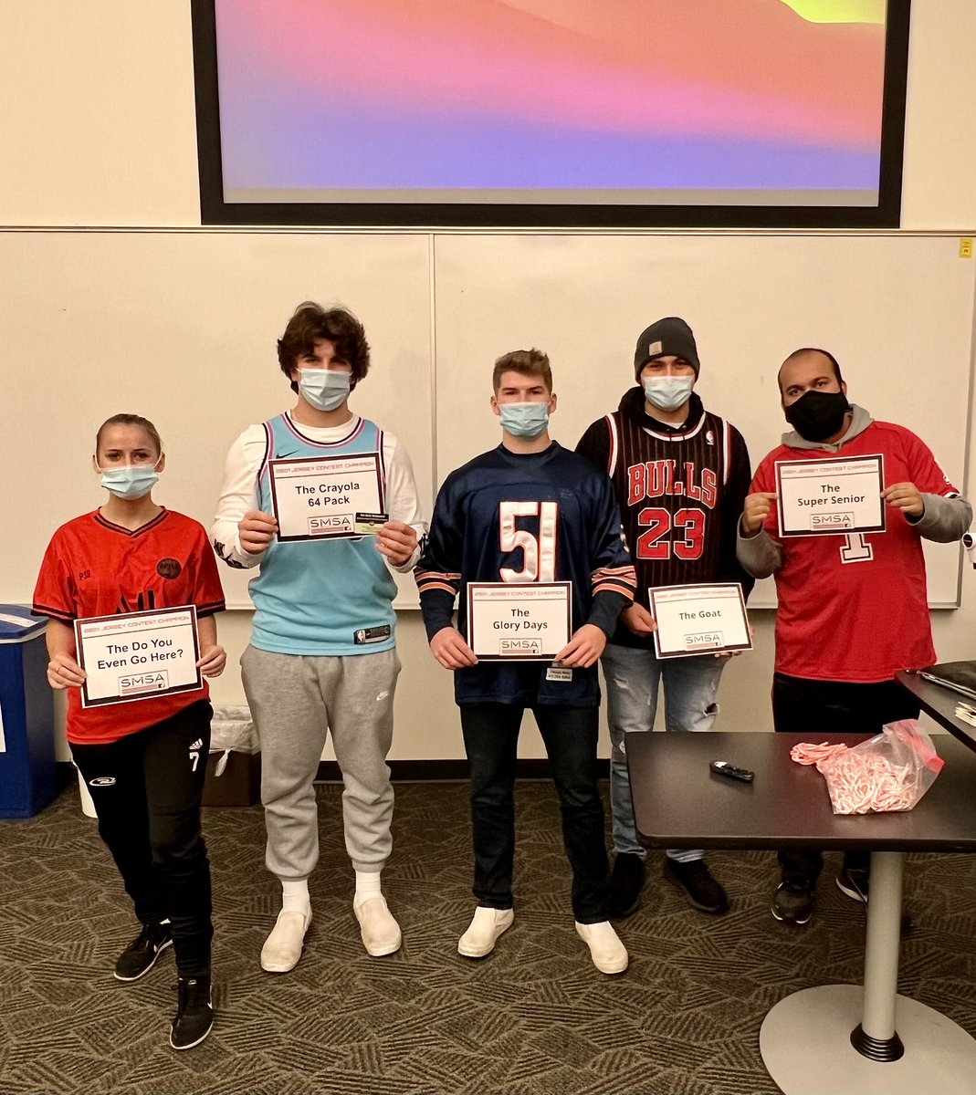 SMSA held its annual jersey competition during the final meeting of the semester this past Tuesday. Congrats to this years winners! Hope everyone has a great break!🎄🏀🏈