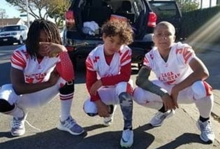 derrixk1k's tweet photo. I was like 10 in this bro😂😂 https://t.co/IYf8Szygr6
