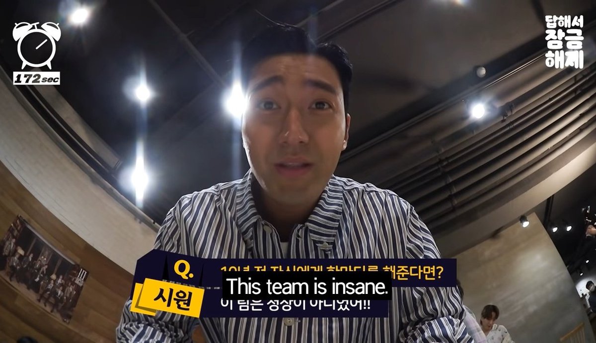 _snowers's tweet photo. Q: what would you like to tell yourself from 10 years ago?
Siwon: This team is insane https://t.co/ejba67IFRn