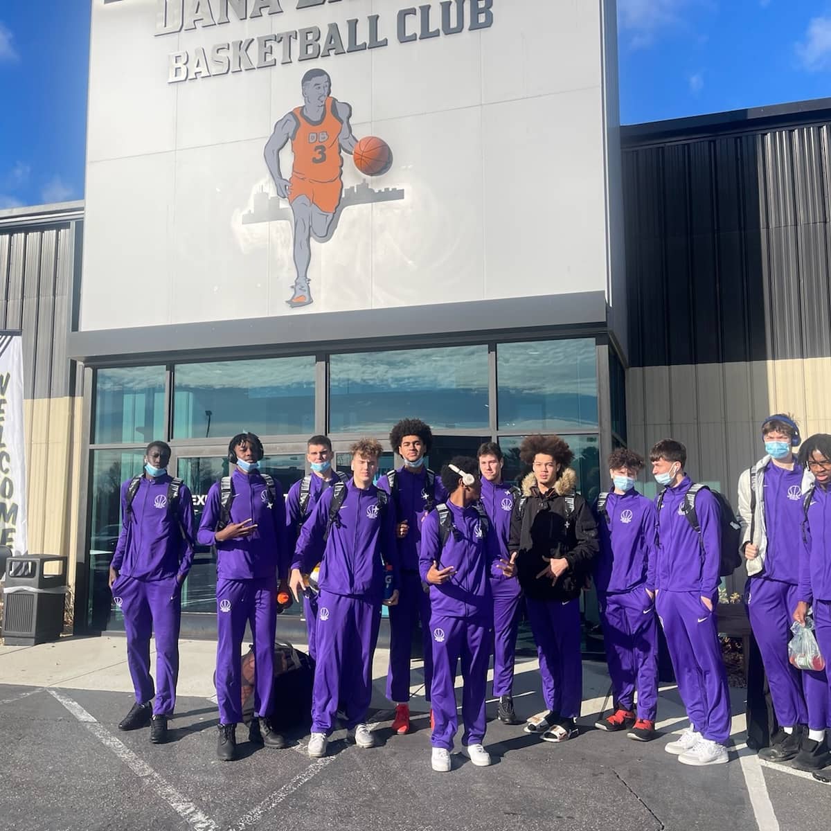 LincolnPrepHusk's tweet photo. Lincoln Prep Mens Basketball ends their weekend at the Zero Gravity Prep Classic undefeated with a 2-0 record after their 66-48 victory over CATS Academy. This extends their win streak to 4 games #moveinsilence 
@ZeroGravityBB https://t.co/gnwnAMtxXP