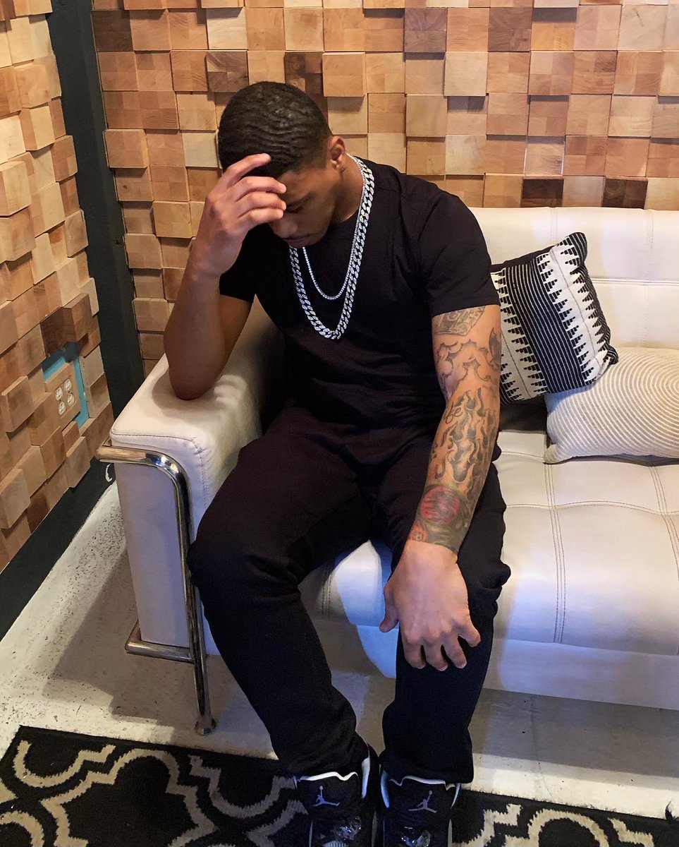 CashvilleQuan's tweet photo. 😤😈 https://t.co/ArpTsfdZ7T