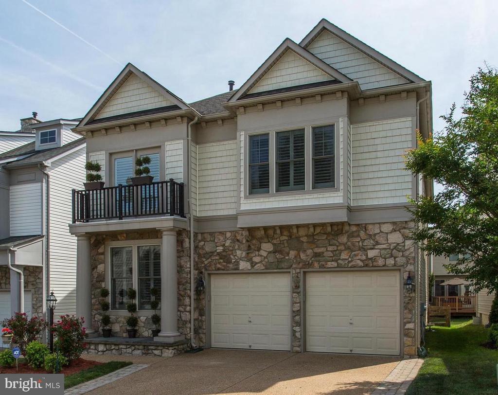 M_C_Gailliot's tweet photo. It's deals like this that hardly ever stay on the market! #beautifulhome #homesweethome  https://t.co/hg0Jymg7Ac  [For sale] https://t.co/Ucf1k6UteU