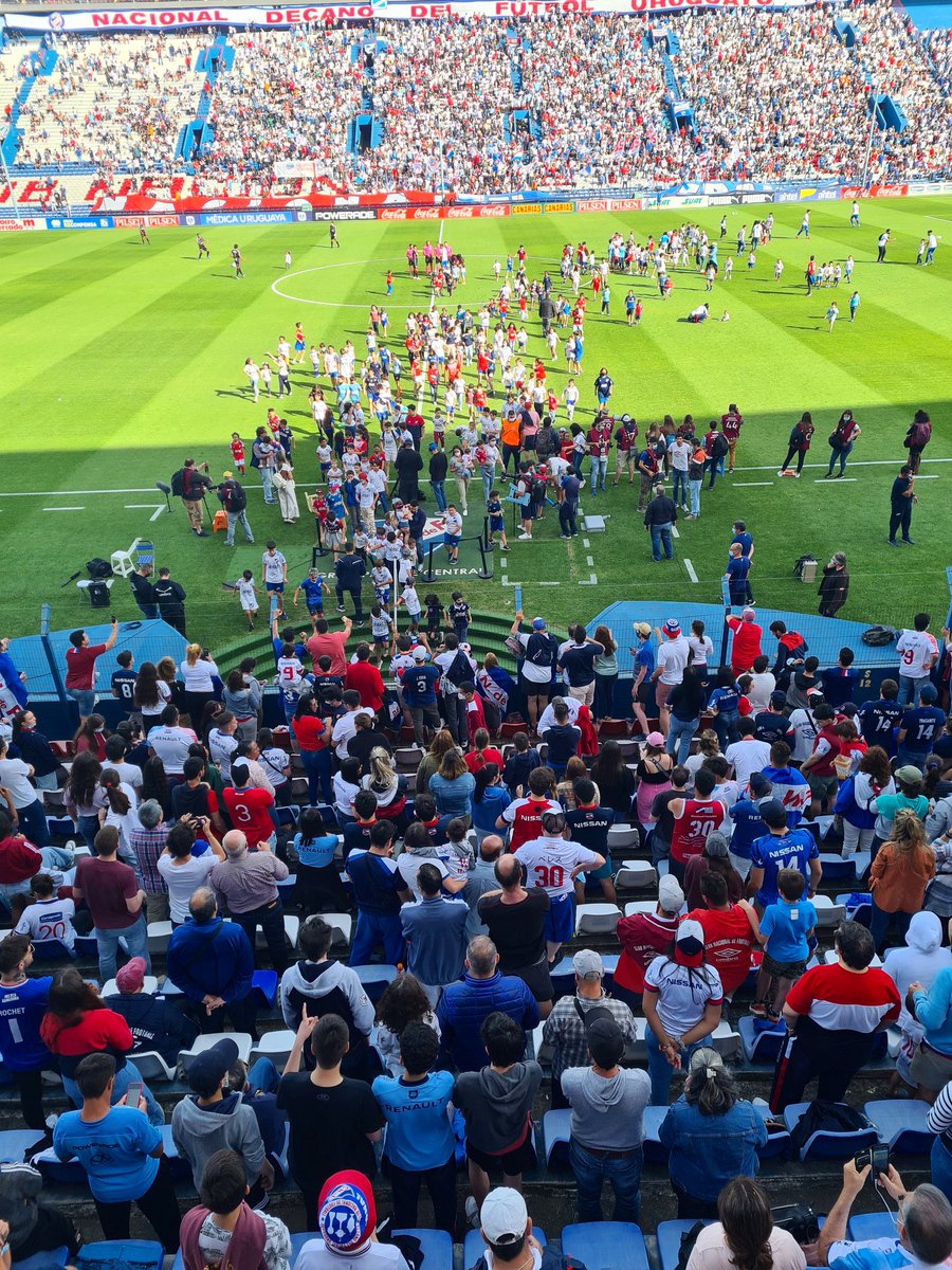 Del partido de hoy me quedo con esto, más de 100 botijas felices por ingresar al Primer Estadio Mundialista, ser de Nacional va más allá de los resultados, es por el amor a los colores, un sentimiento inexplicable