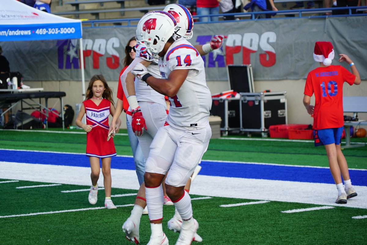 VYPEDFW's tweet photo. Through the Lens 📸

Parish Episcopal captured the program's third-straight TAPPS State Championship on Saturday with a dominating win over Midland Christian. #txhsfb #vypecampus 

GALLLERY: https://t.co/ZCcxrtzB4w https://t.co/Oxa1Z0Deb0