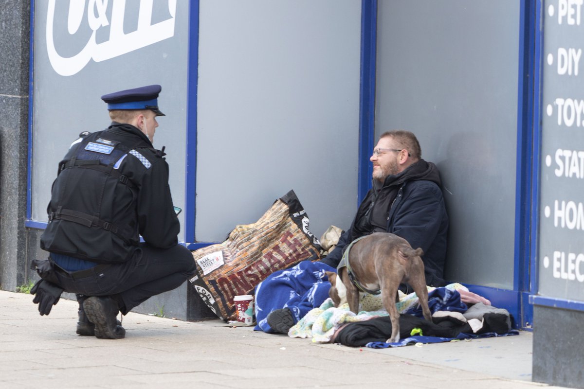 skodapasser's tweet photo. @itvmeridian A 5yr old child had his face savaged by a Beggars Dog in dover town as the family bought cloths for the homeless man for Christmas https://t.co/jwF287u0op
