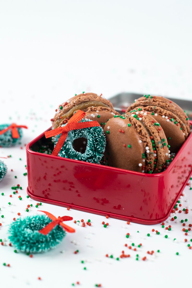 Oh Snap!🤯We turned gingerbread cookies into macarons. Who's putting these on their Christmas list this year?