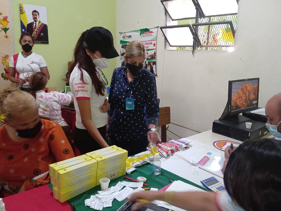 IANETRUJILLO's tweet photo. #4Dic El día de hoy, acompañamos al Sistema de Misiones y Grandes Misiones en Jornada Asistencial Integral para niños y adolescentes del SAPNNAET. Seguimos siendo #GestiónEficiente en representación del @GobTrujillo y nuestro Gobernador @Gerardo4fPsuv
#JuventudDeportivaActiva https://t.co/FAR6EUcgAW