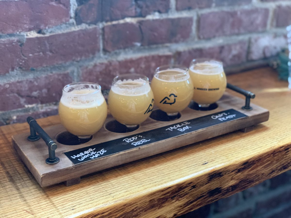 StrongSideBrew's tweet photo. Had ourselves a great market research day checking out some north shore staples. @channelmarkbrew @Backbeatbrewco @oldplanters @GentileBrewing - Beverly Beer mile crushing it! #drinklocal #macraftbeer https://t.co/BRhi5CYegm