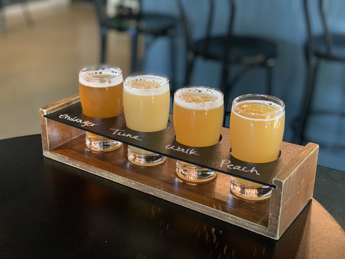 StrongSideBrew's tweet photo. Had ourselves a great market research day checking out some north shore staples. @channelmarkbrew @Backbeatbrewco @oldplanters @GentileBrewing - Beverly Beer mile crushing it! #drinklocal #macraftbeer https://t.co/BRhi5CYegm