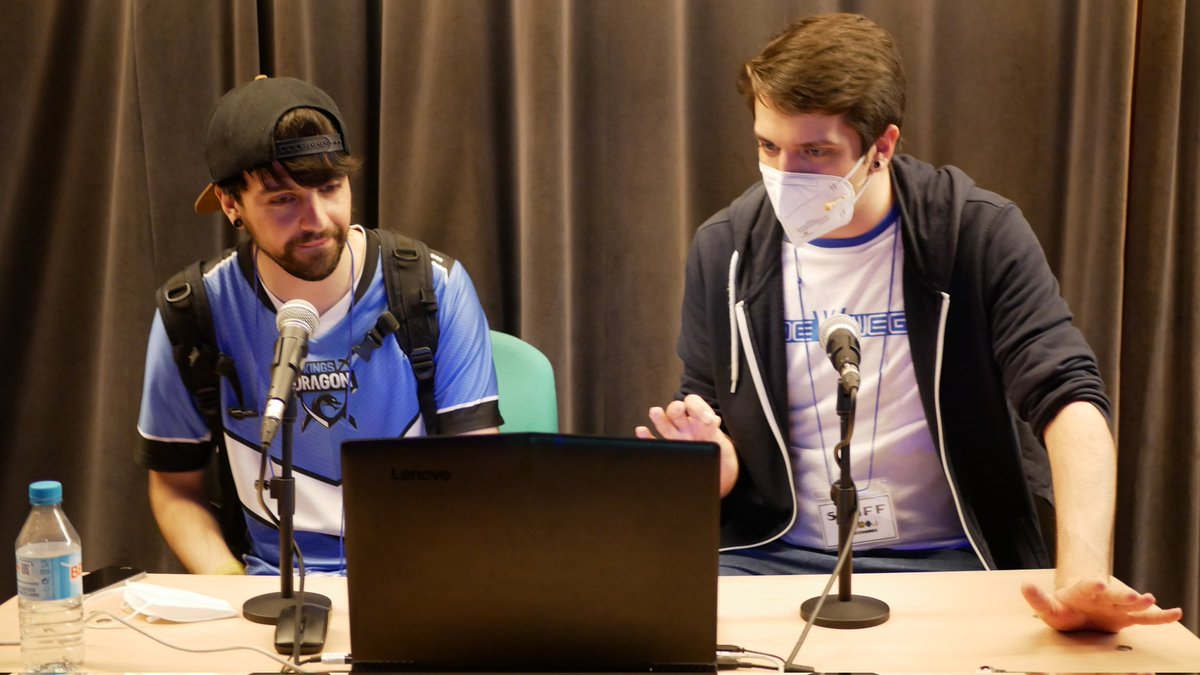 PonteInGames's tweet photo. 🎮E rematamos esta edición de PONTEINGAMES🎮

Gracias a todos por participar neste evento tan increíble rodeado de personas amantes dos videoxogos 😎 https://t.co/Lxbij3Ew40