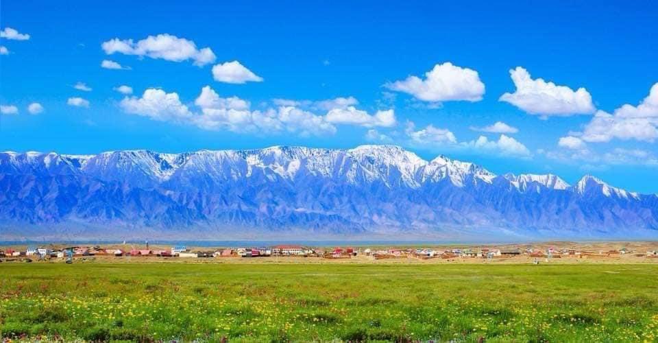 Амралтын өдрийн мэнд жиргээнд...