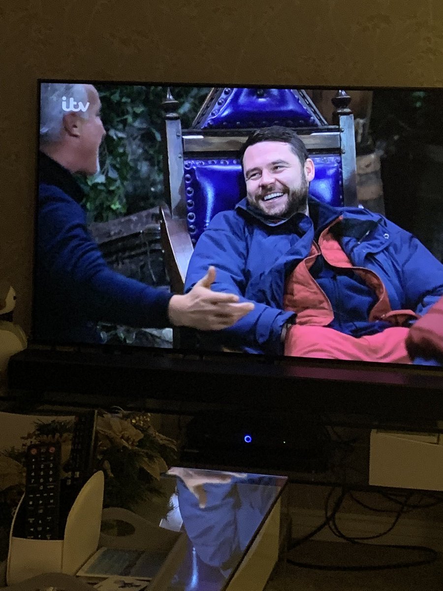 MsKellyBrook's tweet image. The look… of love ❤️ @DannyBMiller