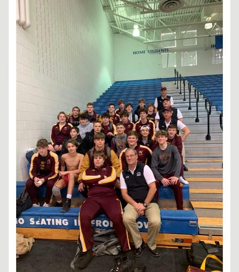 South Ranges sweeps the Poland Duals 
Defeating Cleveland Shaw, Edgewood, Wadsworth B ,Salem , and Polands in the final match to claim the Battle of the Bone!

This makes back to back years South Range has taken the title.

📸- Ray Cmil