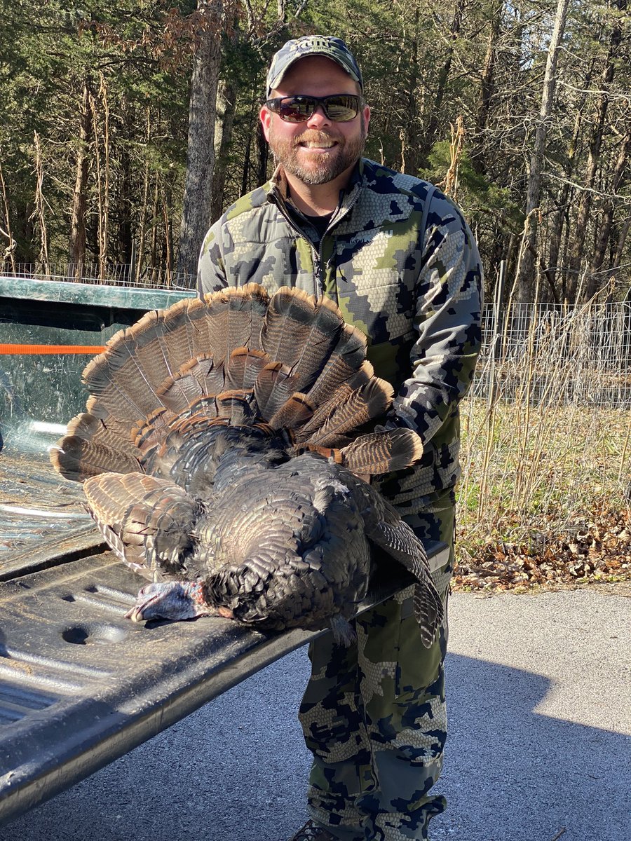 CountryboyDh's tweet photo. Fall Turkey season let me get a bird this year. Super blessed to have had such an awesome hunt. Get outside and get busy livingโ yโall! @KUIU #fallturkey https://t.co/0jcb8Y1F1n