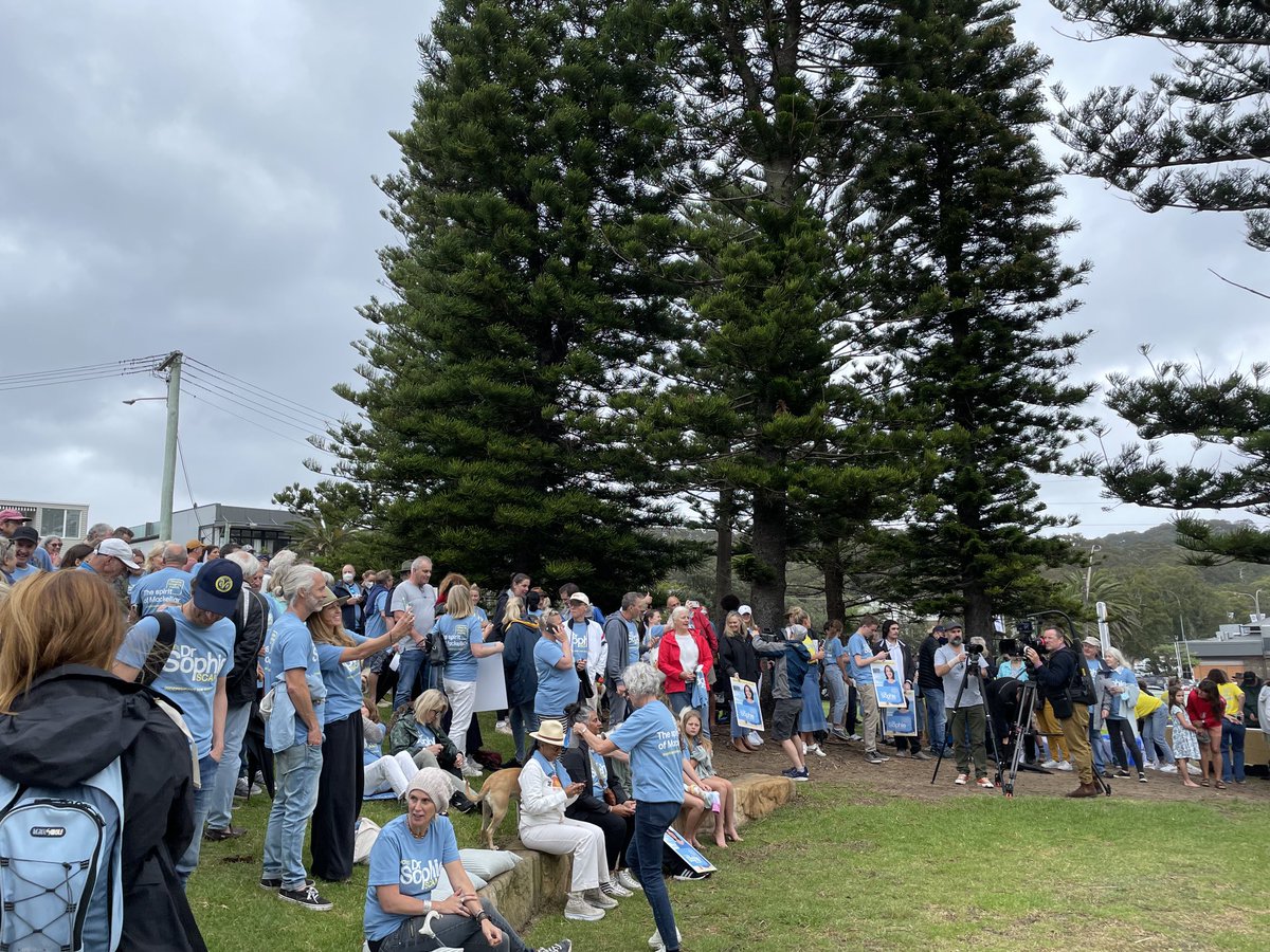 becspecks's tweet image. #MackellarVotes
#TeamSophie