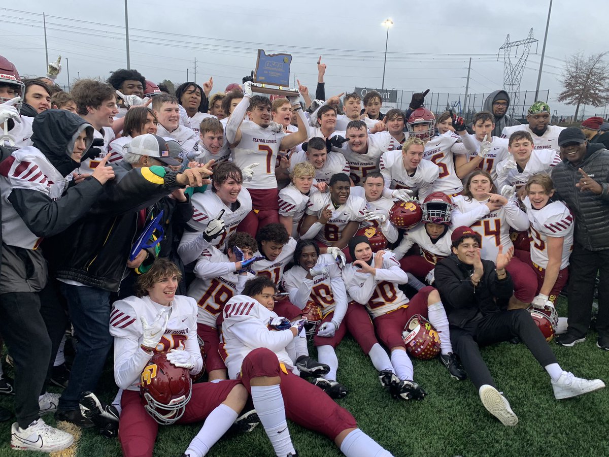 CCRams's tweet photo. STATE CHAMPIONS!

Congratulations to our Rams Football team for their 44-14 defeat over Tualatin High School to defend their state title! Back-to-back OSAA 6A Football State Champions!

Go Rams!!

📷 PC: @orlandokgw 

#GoRams #WeAreCC https://t.co/znyNs77zj7