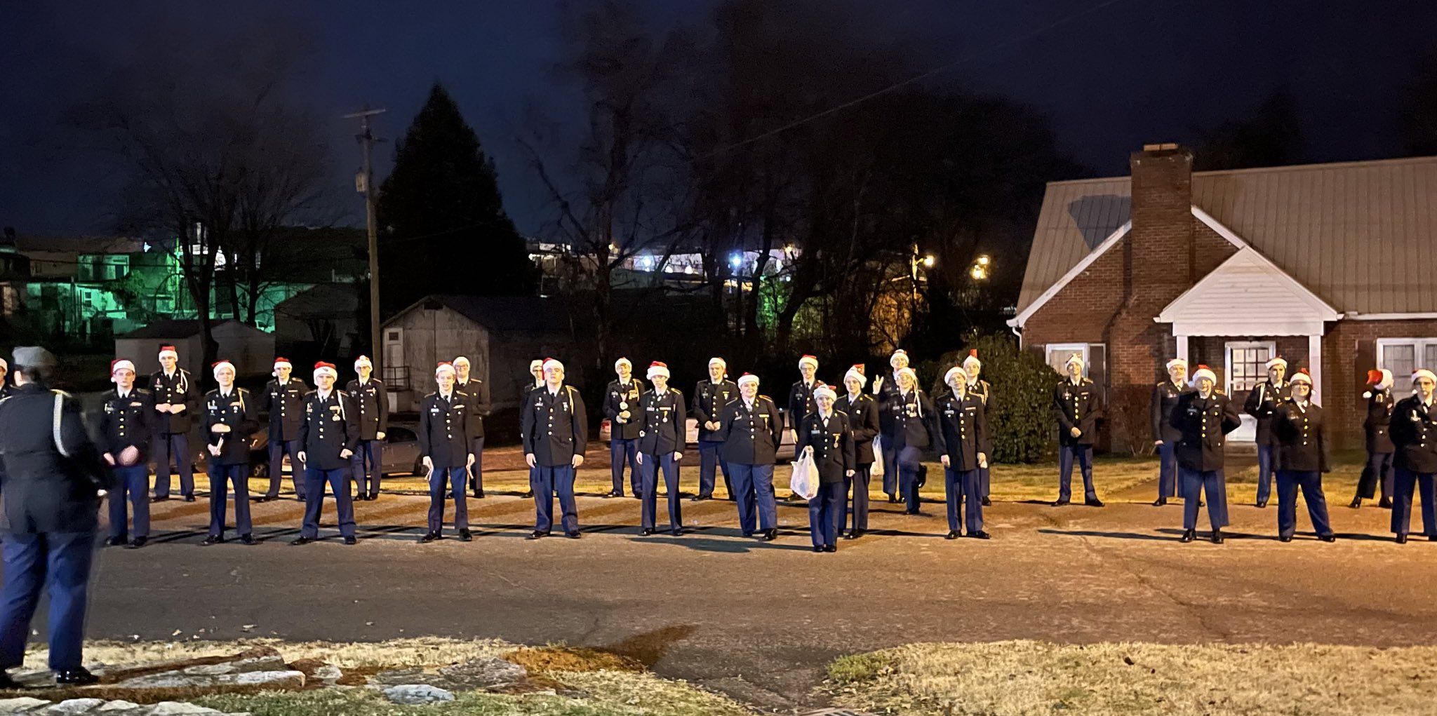 Centerville Christmas Parade 2022 Tweets With Replies By Michelle Gilbert (@Emg812) / Twitter