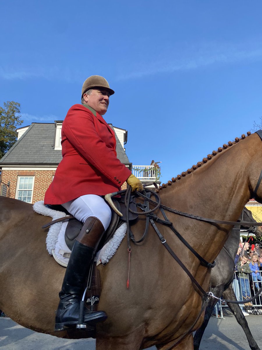 I’ve always wanted to go see this strangely British hound dog holiday parade in Middleburg, Va. and this year I finally made it. Itcompletely lived up to expectations.
