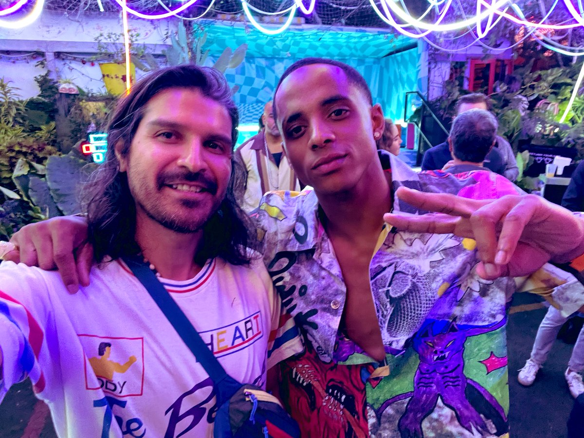 intillm's tweet photo. Let’s build the future together. 
👁🚀👁 

@NFT_BZL #NFTBZL @blond_ish @ArtBasel @staratlas @FTX_Official @solana @CathyHackl @C_Broadus21 https://t.co/Kmoprz25kA