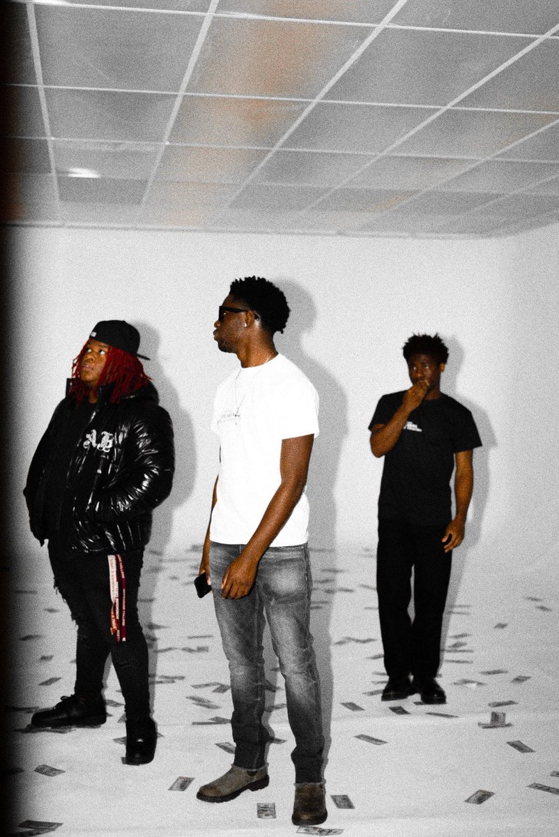 GIVENCHYBASTARD tweet media