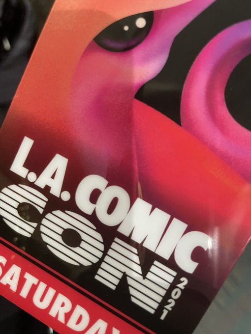 Live from comicon  https://t.co/Yu6NT9dz2a https://t.co/Hf7KXRImjV<a href="/tag/twitch"class="tags"><span>#twitch</span></a>