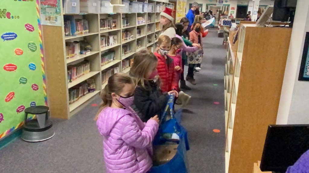 WE__Wolves's tweet image. More pics from todays Giving Tree  event!