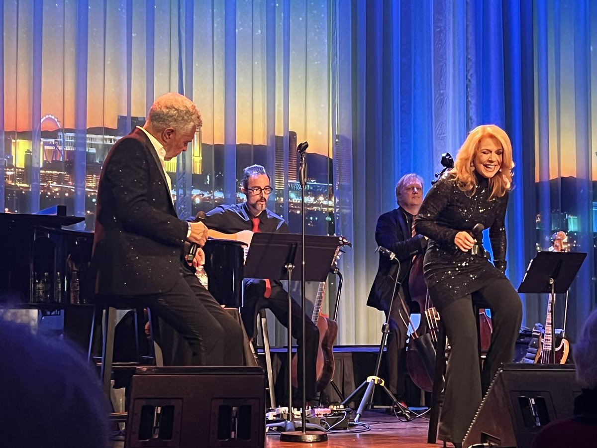 johnnykats's tweet photo. Pics from #ClintHolmes beautiful #Christmas show. @BFMD1 @KellyClintonLV @LasVegasAcademy Choir in the mix … @SmithCenterLV #RJnow @reviewjournal #VegasVille https://t.co/1ZIDIovNTb
