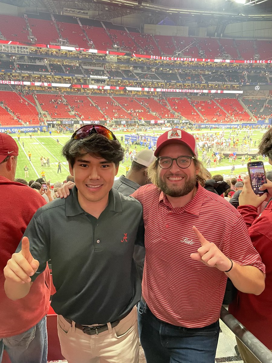 YoungJaeR98's tweet photo. Official 2021 sec champs! Roll tide! #RollTide #SEC #secchampions https://t.co/dzEItMNNGo