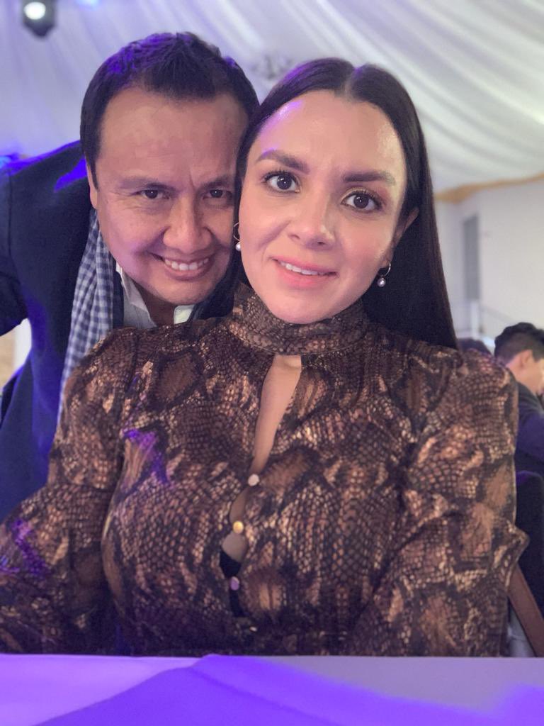 CarDelRo11's tweet photo. Con mi gran amor Ana Sayuri Garcia Aguilar! 
La mujer que cambió mi vida. Te amo mássssssss! 
#SiempreJuntos 
#MiVidaEntera https://t.co/FJmUO85BFq
