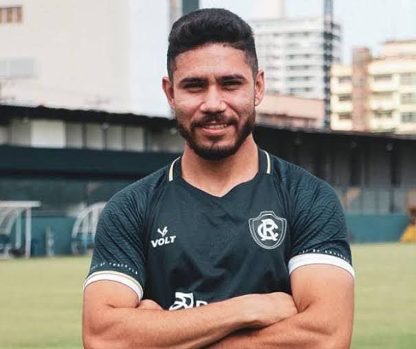 belgaremista33's tweet photo. Não importa se nós dois clássicos os times estavam desfigurados! Rexpa até na porrinha e valendo! Na história estará escrito que esse rapaz fez 4 gols nós dois clássicos válidos pela semi da copa verde! #NetoPessoa 🦁👊🏻💪🏻 https://t.co/OgTqmbgKrZ