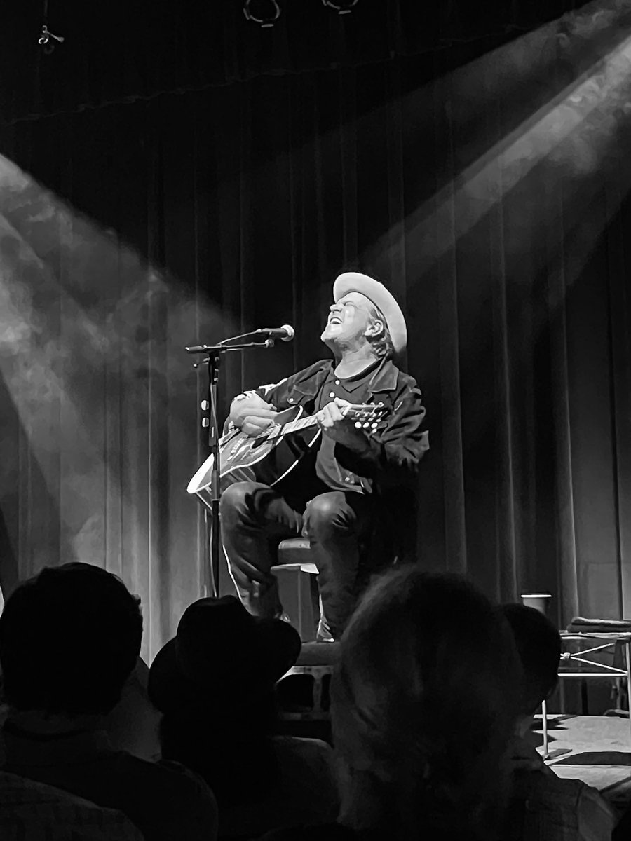 bigdock's tweet image. Got some good news &amp;amp; not so good news from my doctors this week, so 2 nights with @JackIngram was just what I need to clear my head! I love this man! 
#jackingram #kesslertheater #dallas #texas #KOKO