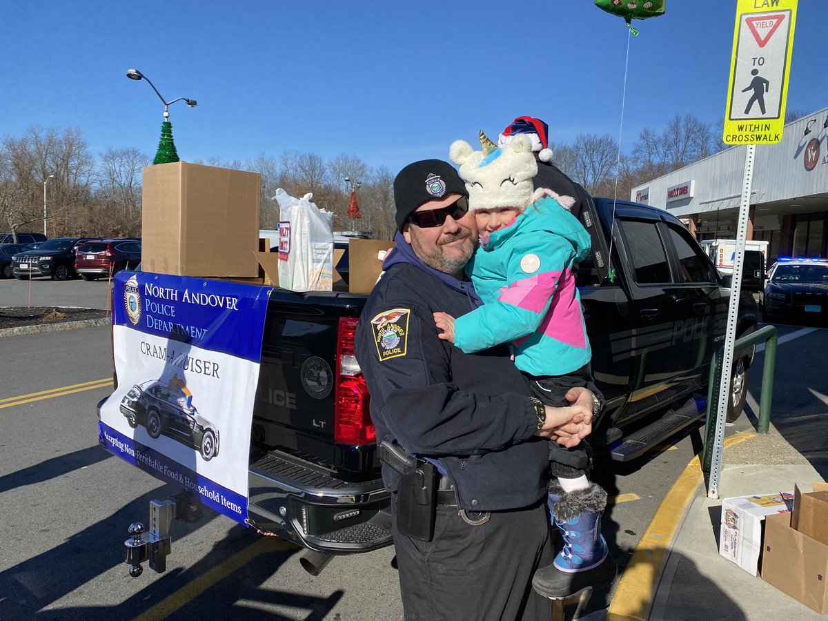 sbrush522's tweet photo. Busy day for team Brush!  #northandover https://t.co/igGXODdj1f