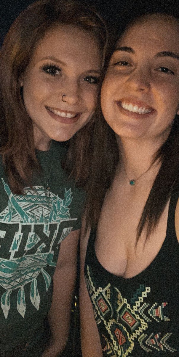 mandynicole45's tweet photo. I still can’t wrap my head around why you were taken from this earth so soon. Tonight im missing you a lot. Thank you for choosing the most beautiful sweet soul to be my daughter. I love and miss you so much https://t.co/xymFWJAZTY
