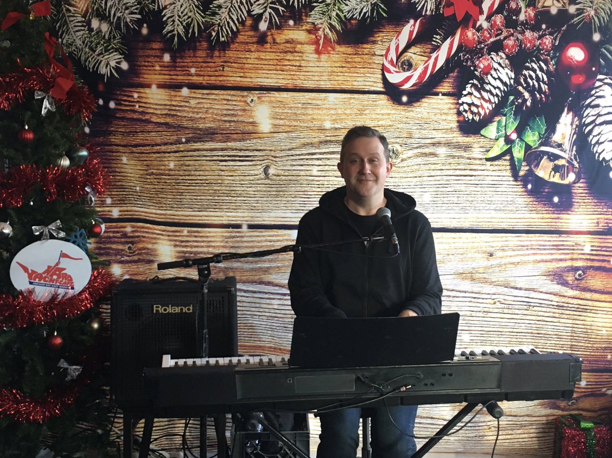 timkaye's tweet image. Happy Holidays! 🔔