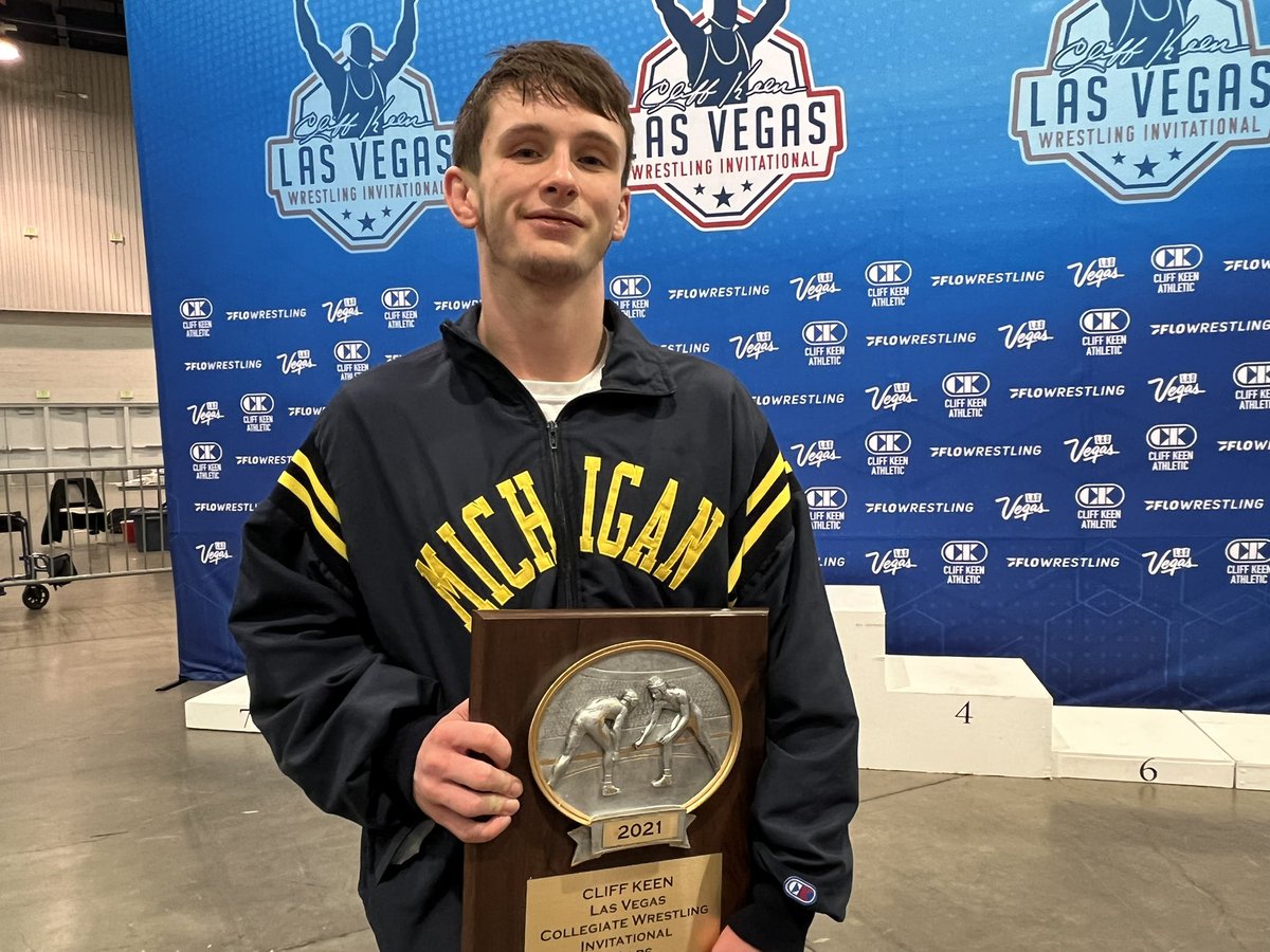 Michigan Wrestling tweet media